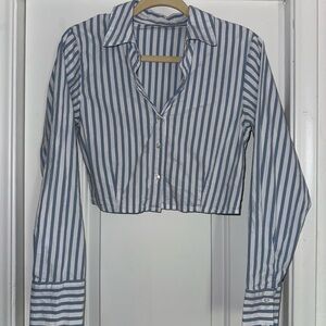 Abercrombie & Fitch Blue and White Striped Cropped Button-Down Shirt